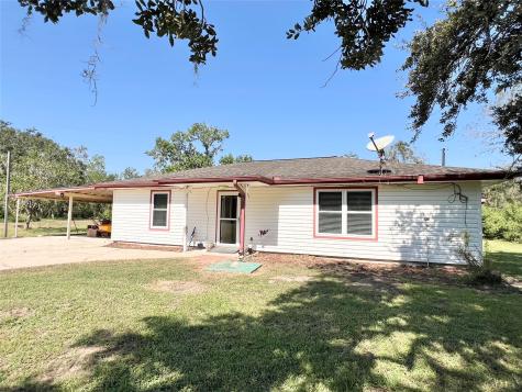 19480 County Road 319 Brazoria TX 77422