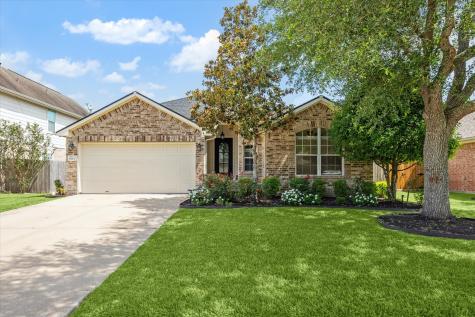 6713 Paigetree Lane Pearland TX 77584