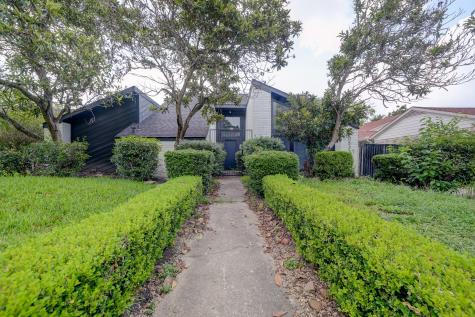 10823 Albury Drive Houston TX 77096