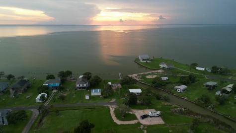 308 Bayside Drive Anahuac TX 77514