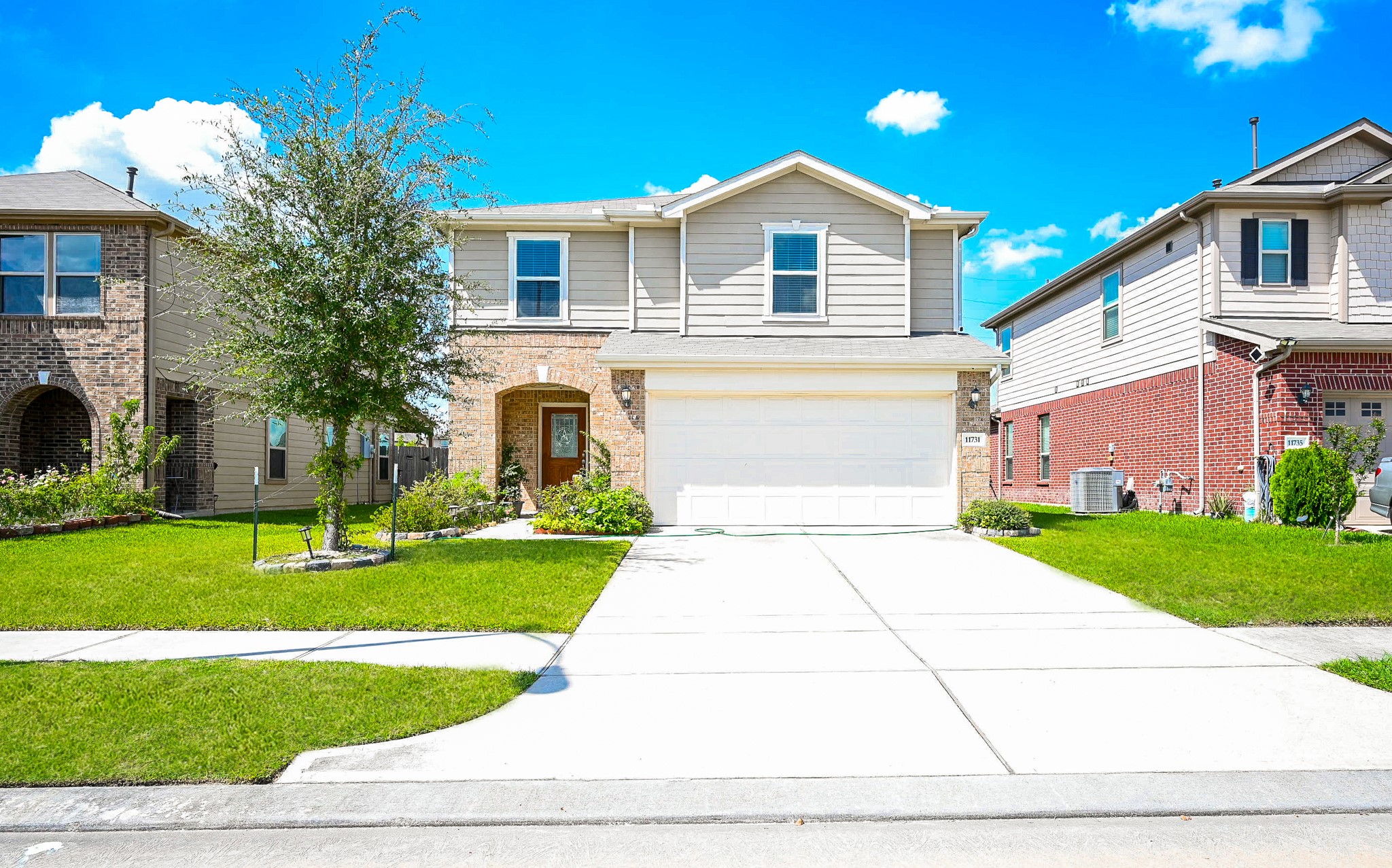 11731 Main Oak Street Houston TX 77038