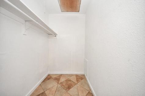 3607 S Main Street Anahuac TX 77514