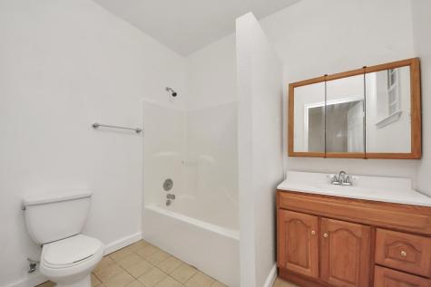 3607 S Main Street Anahuac TX 77514