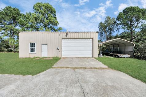 3607 S Main Street Anahuac TX 77514