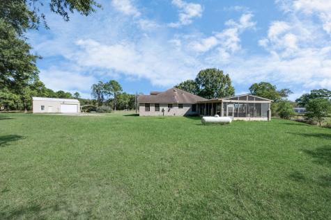 3607 S Main Street Anahuac TX 77514