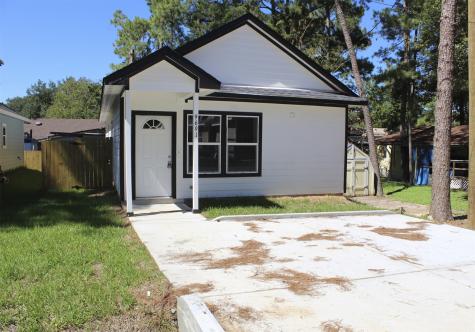 11984 Nelwood Street Willis TX 77318