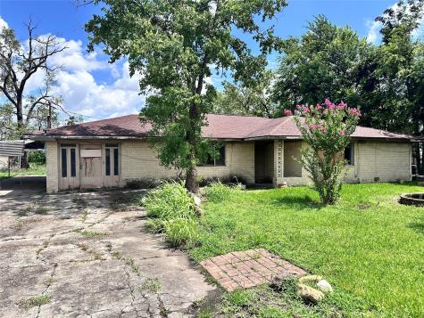 13811 Alderson Street Houston TX 77015