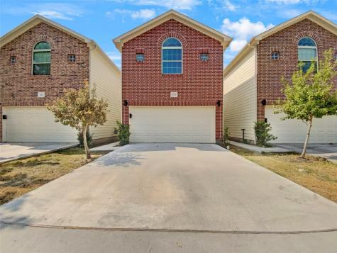 624 E 39th Street Houston TX 77022