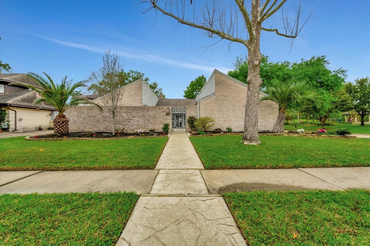 3811 Glenmeade Drive Houston TX 77059