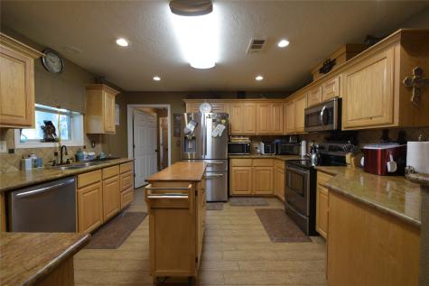 7523 State Highway 21 W Caldwell TX 77836