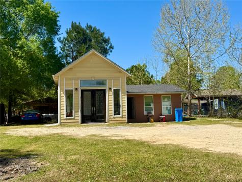 270 County Road 3409 Cleveland TX 77327