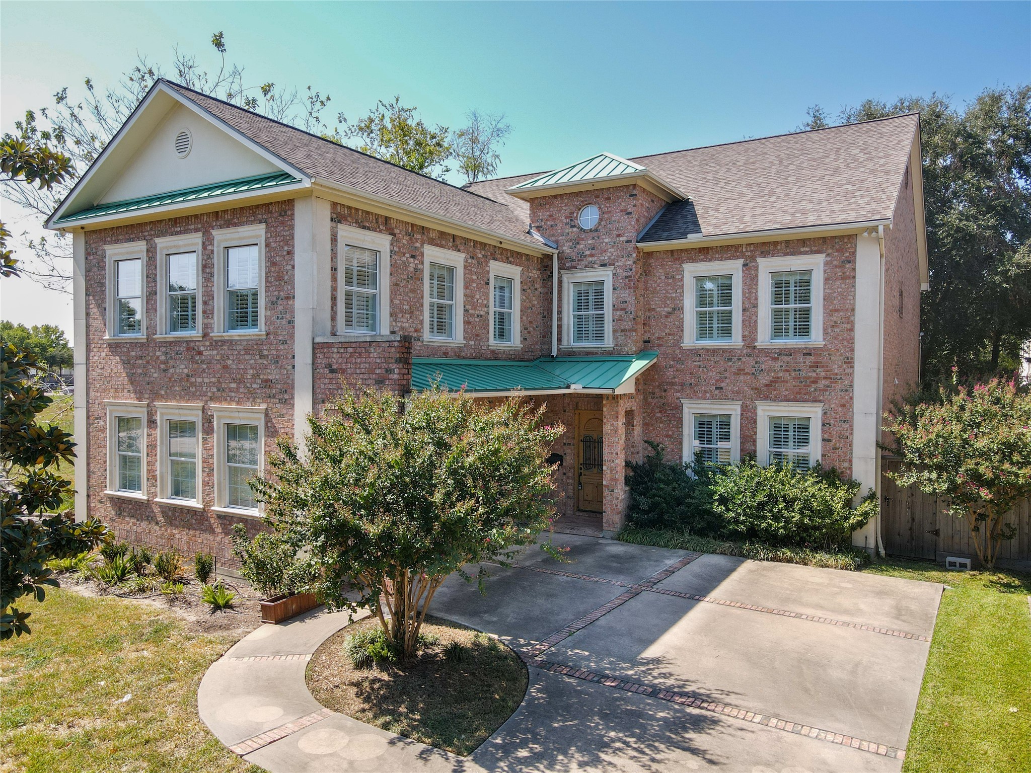 1011 Mulberry Lane Bellaire TX 77401