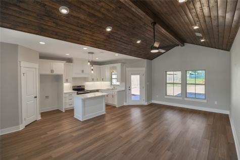 21 Bluegill Drive Shepherd TX 77371
