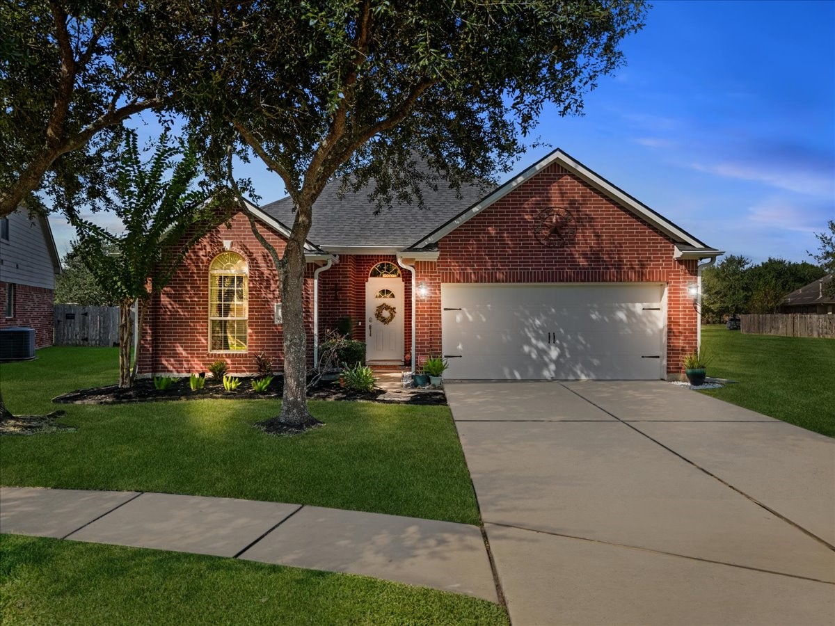 1910 Vineyard Bend Court Pearland TX 77581