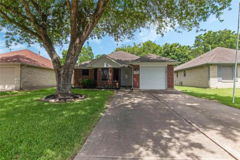 3071 Overland Trail Dickinson TX 77539
