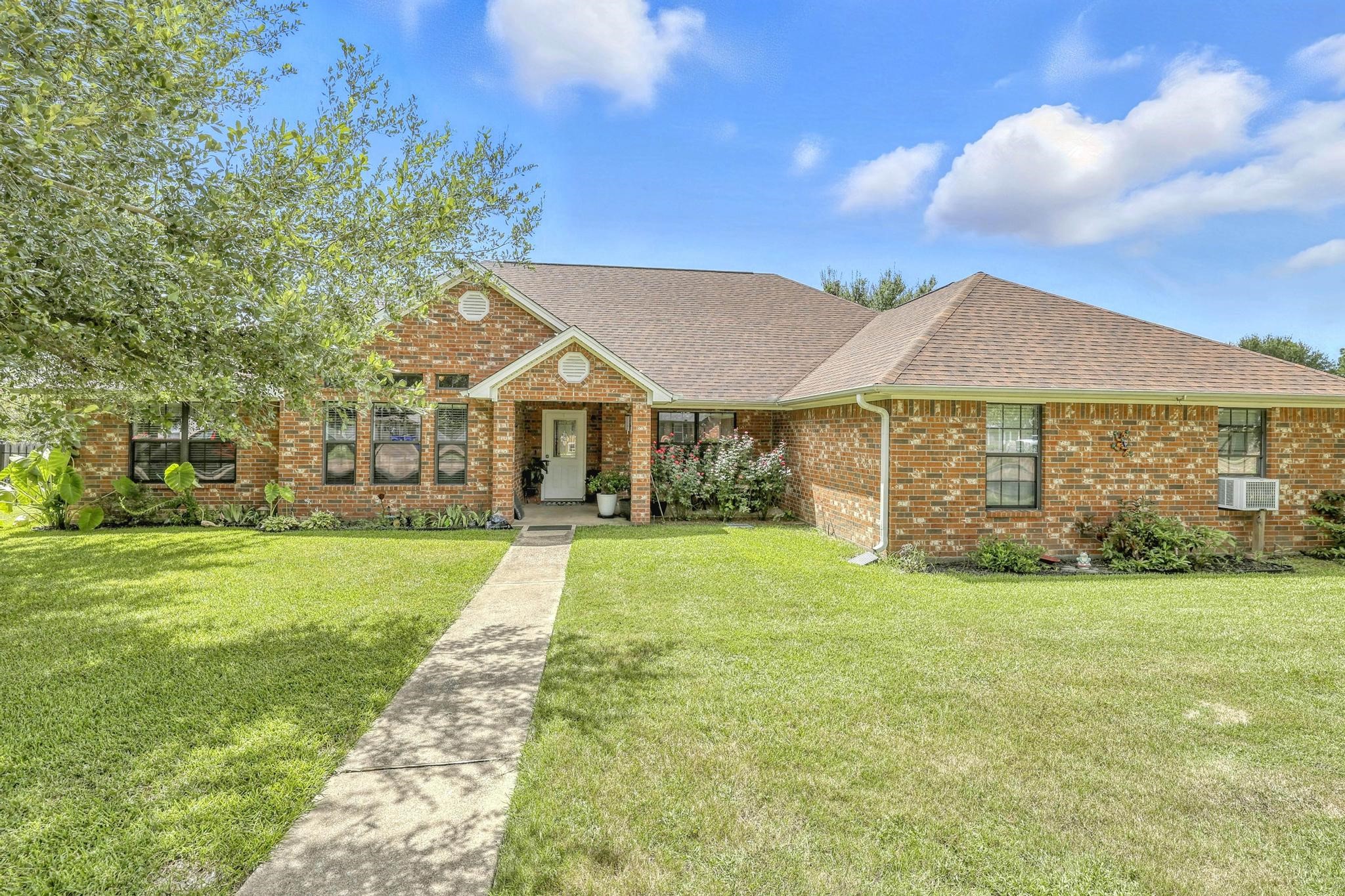 408 Aspen Bend Street Crockett TX 75835