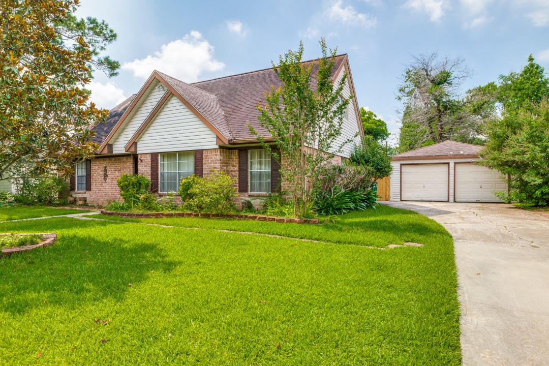 12507 Whittington Drive Houston TX 77077