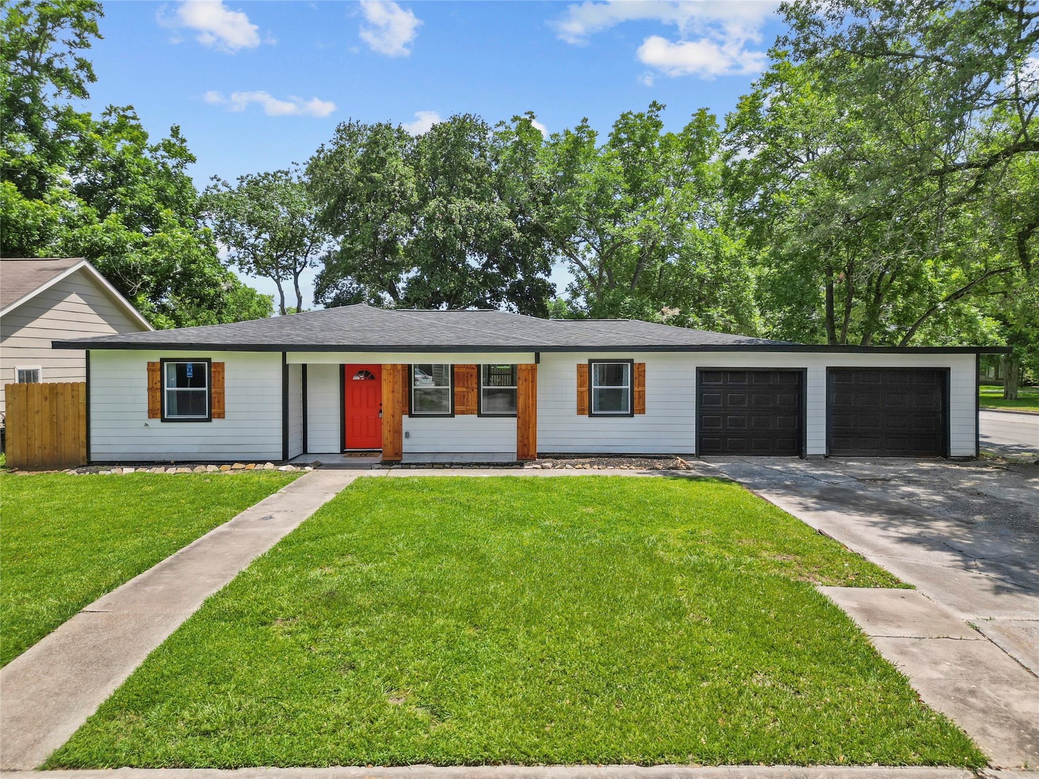517 Harvey Avenue Baytown TX 77520