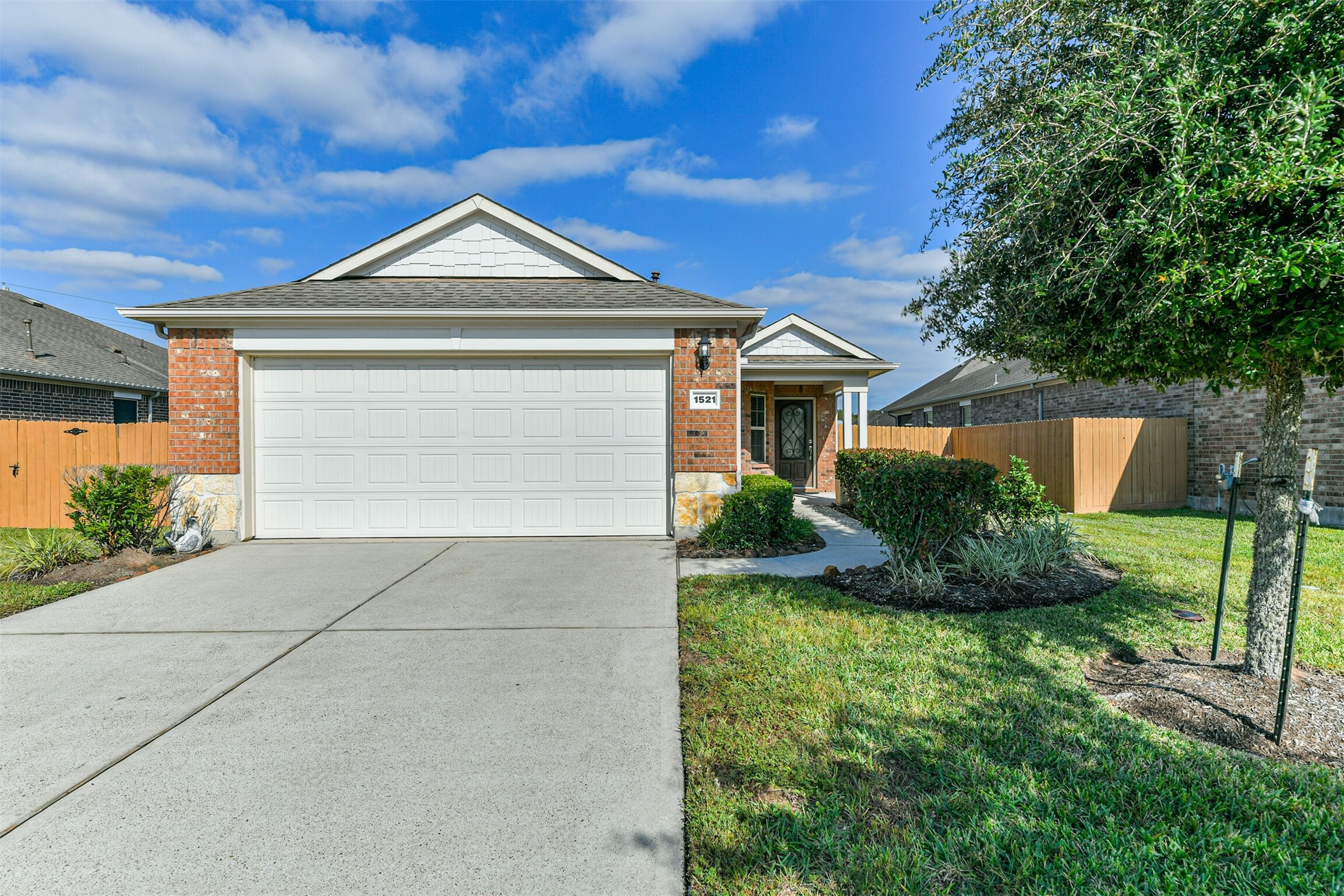 1521 Tuscan Village Drive League City TX 77573