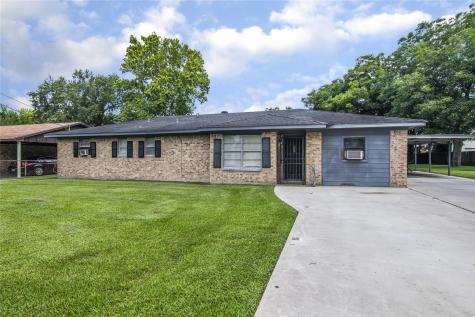 423 Zinn Drive Crosby TX 77532