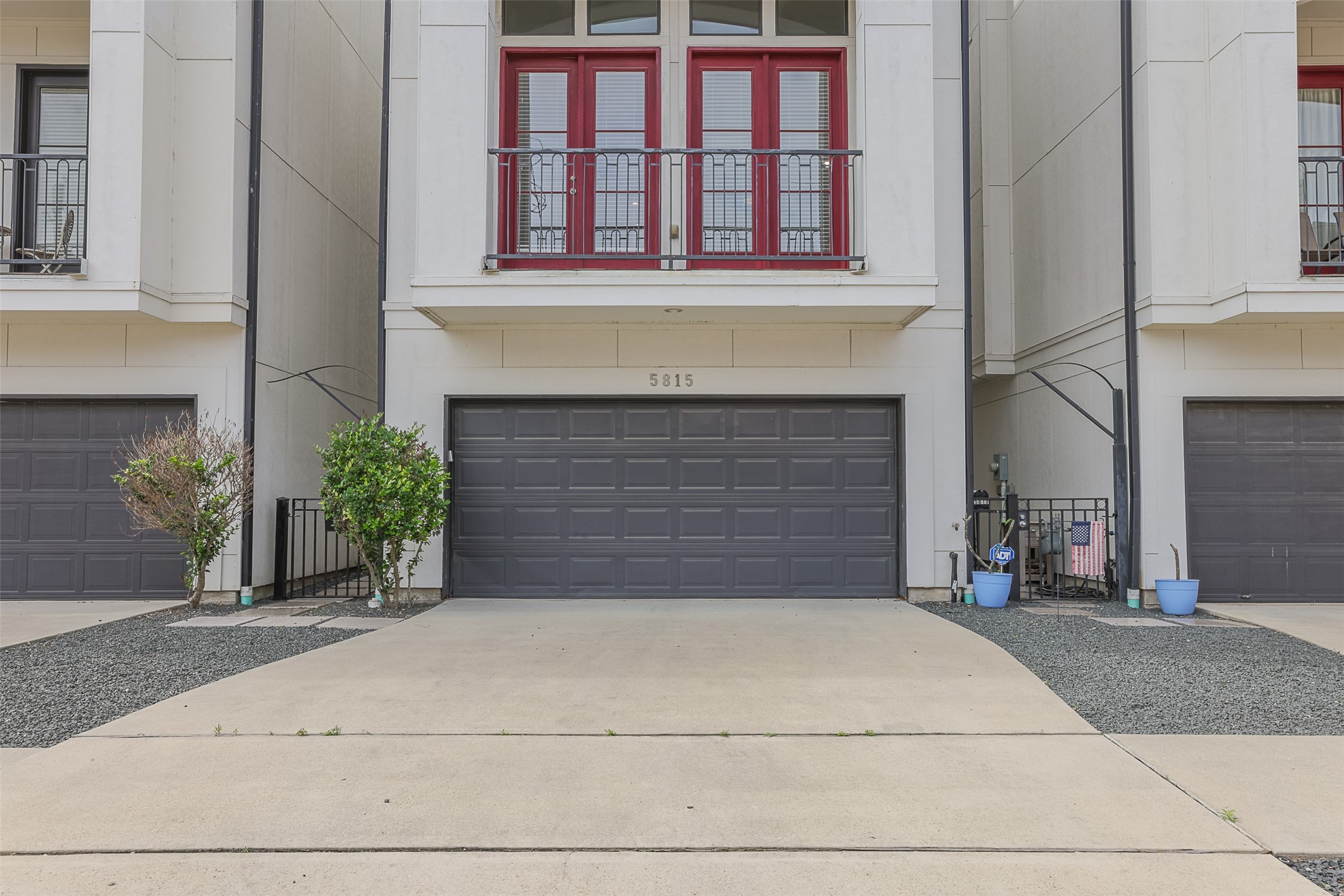 5815 Larkin Street Houston TX 77007