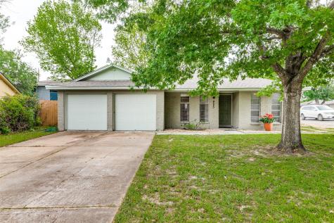 423 Hollyvale Drive Houston TX 77060