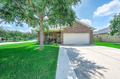 2001 Plum Falls Lane Pearland TX 77581