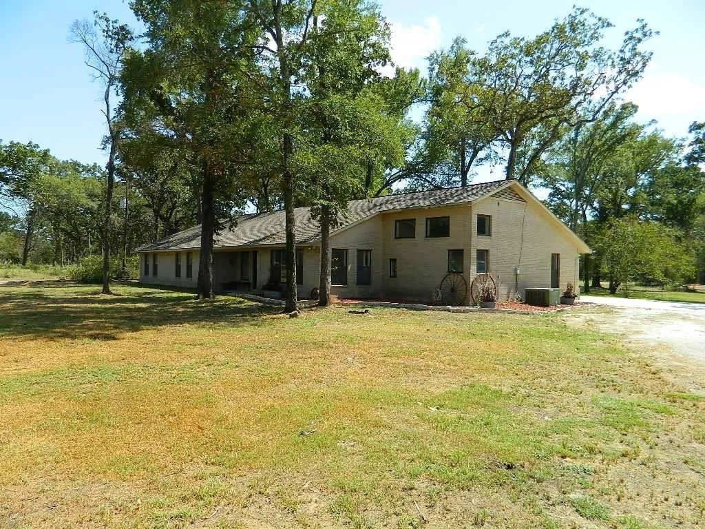 18141 W County Road 344 Marquez TX 77865