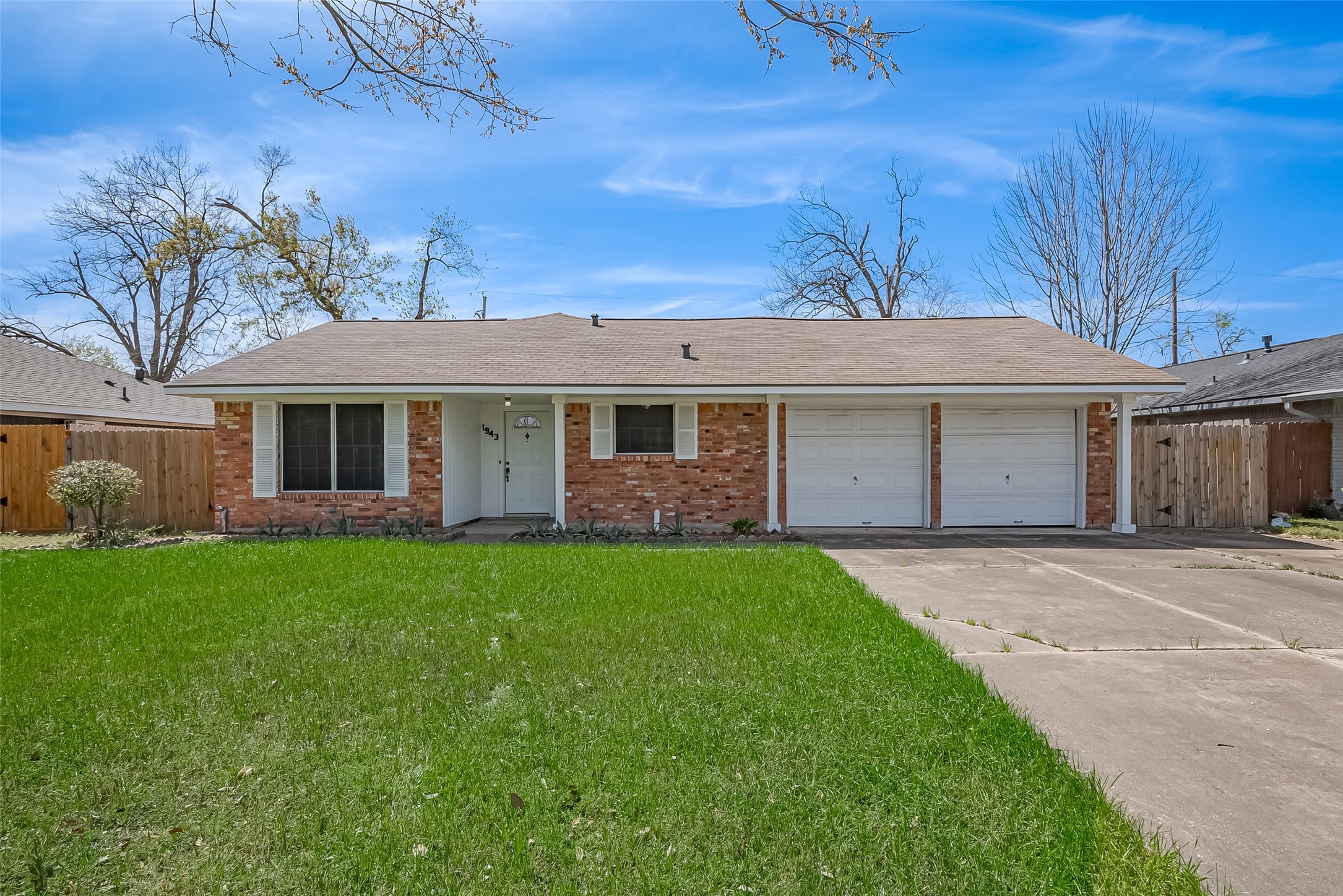 1943 Woodvine Drive Houston TX 77055