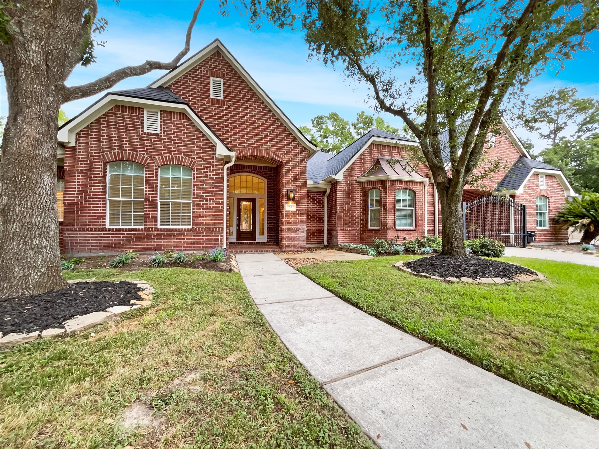 14 Saint Thomas Court Houston TX 77070