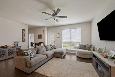2040 Muscadine Trail Brenham TX 77833