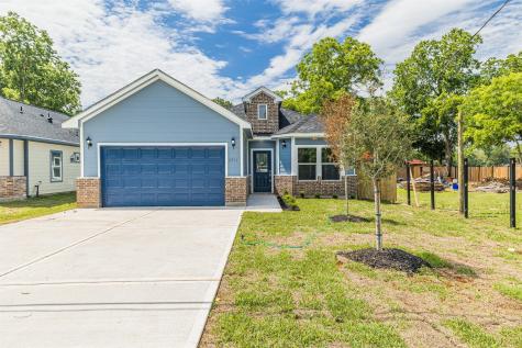 3711 4th Street Brookshire TX 77423