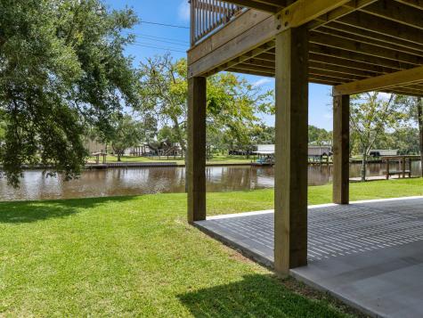 1822 County Road 297 Sargent TX 77414