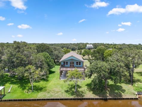 1822 County Road 297 Sargent TX 77414