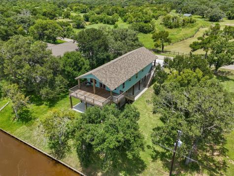 1822 County Road 297 Sargent TX 77414