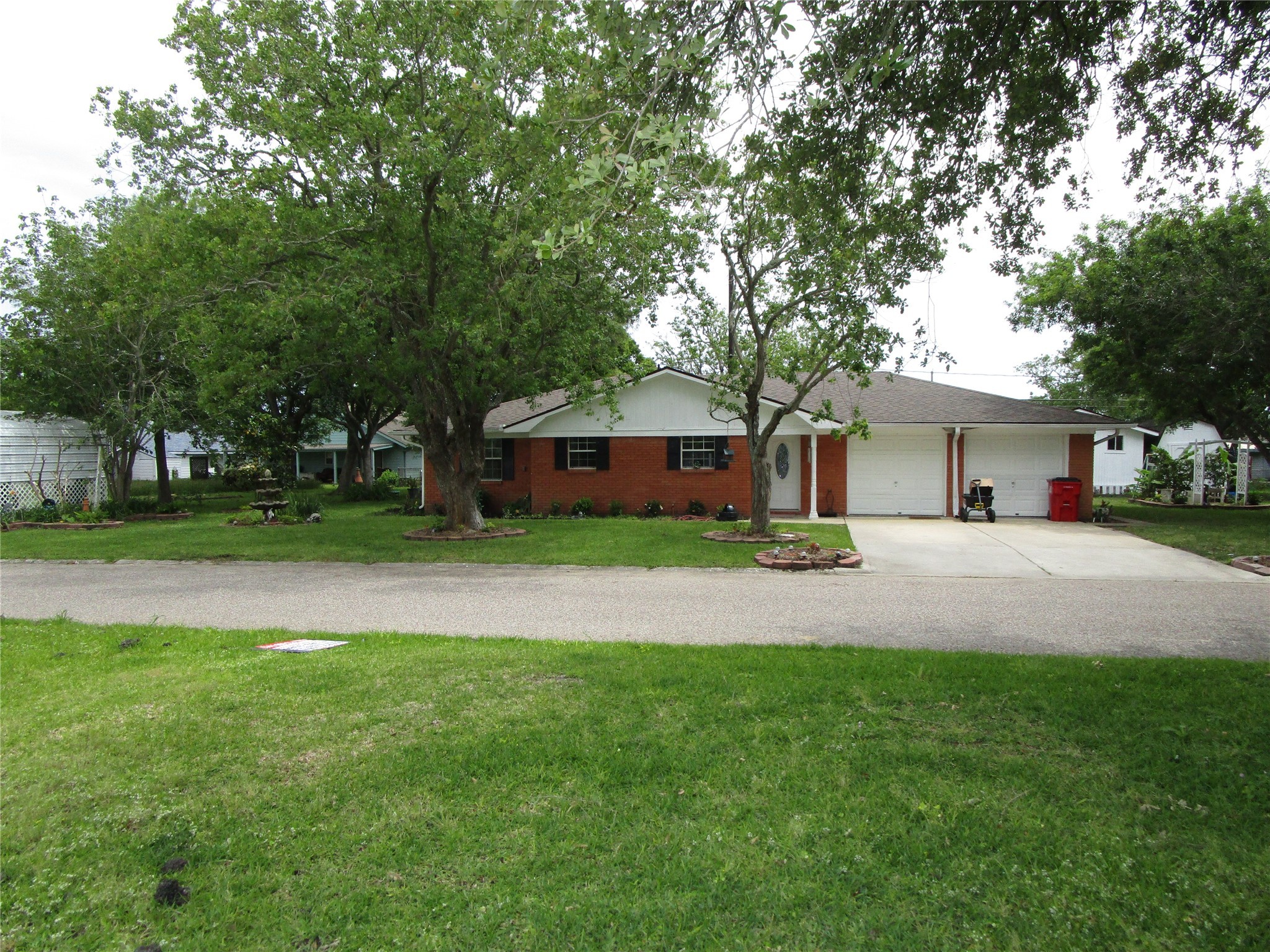 7910 Bayside Drive Beach City TX 77523