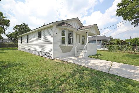1514 E 32nd 1/2 Street Houston TX 77022