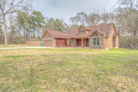 11487 Oak Springs Drive Willis TX 77378