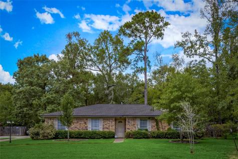 2211 Silver Oaks Street New Caney TX 77357