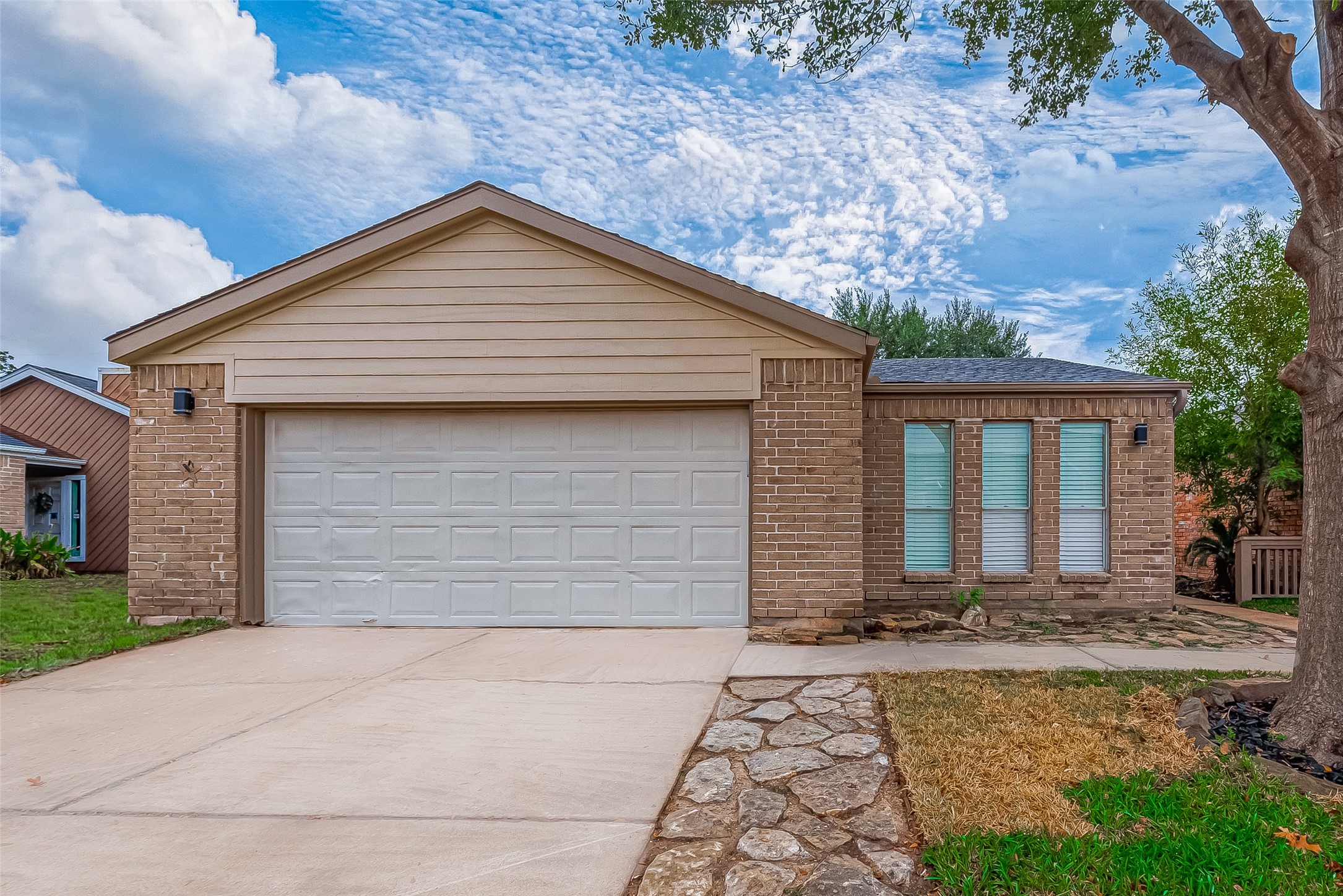 3911 Moss Tree Road Houston TX 77043
