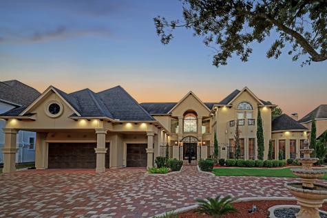 16 Lake Mist Court Sugar Land TX 77479