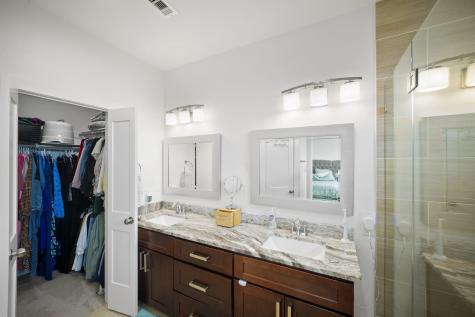 4402 Mckinley Street B Houston TX 77051