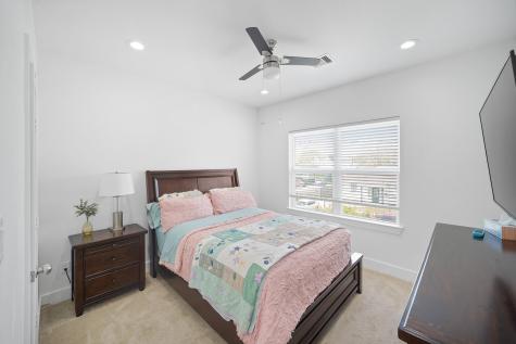 4402 Mckinley Street B Houston TX 77051