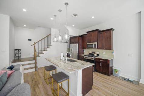 4402 Mckinley Street B Houston TX 77051