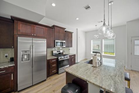 4402 Mckinley Street B Houston TX 77051
