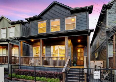1077 W 17th Street Houston TX 77008