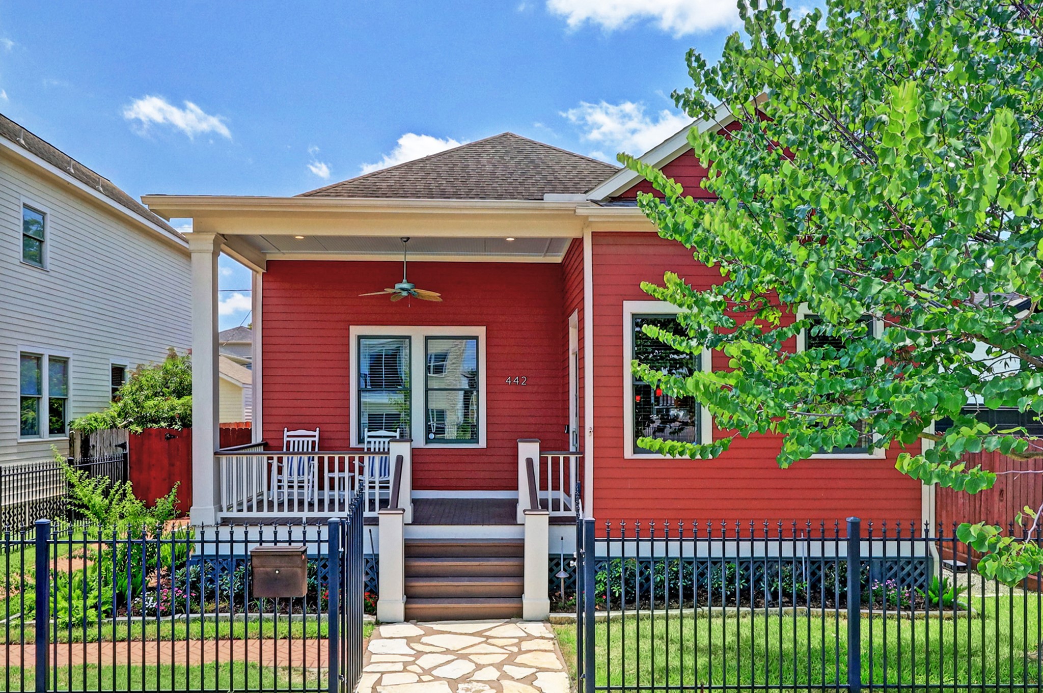 442 W 25th Street Houston TX 77008