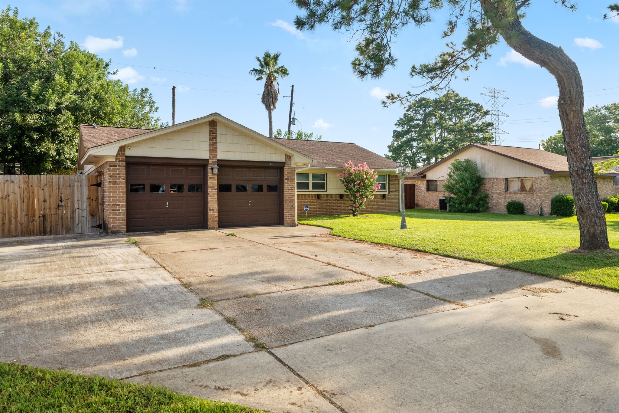 10027 Bayou Woods Drive Baytown TX 77521