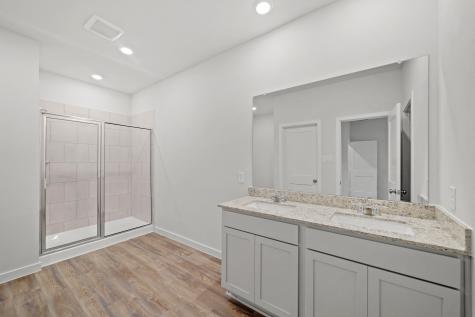 121 Water Grass Trail Clute TX 77531