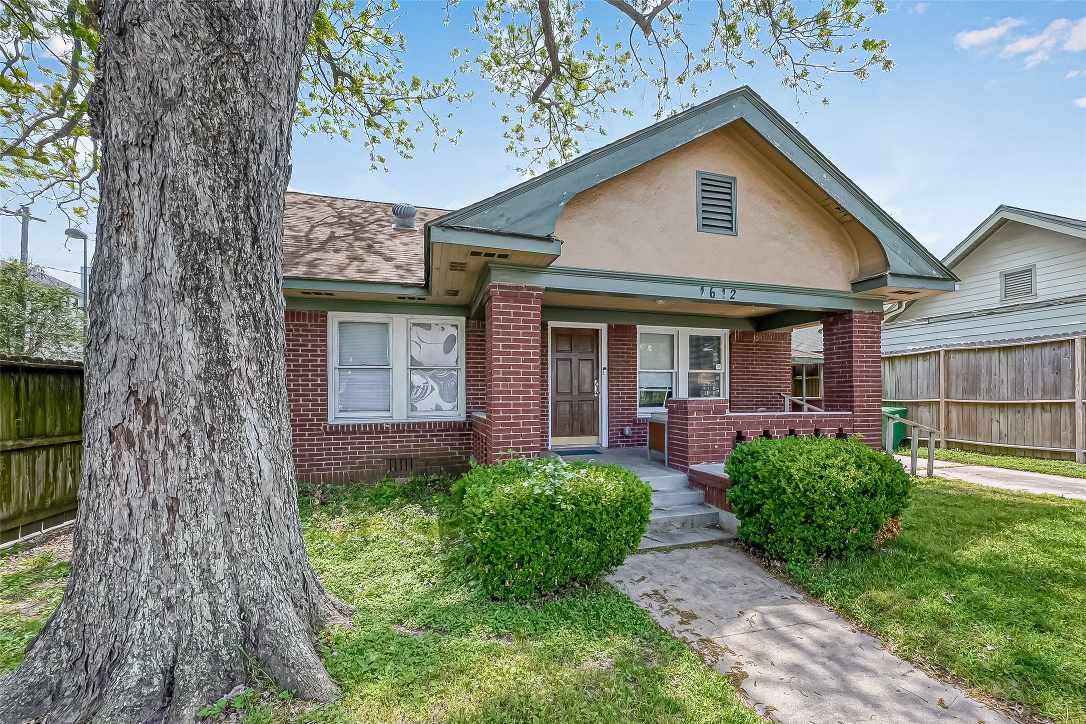 1612 Wheeler Street Houston TX 77004